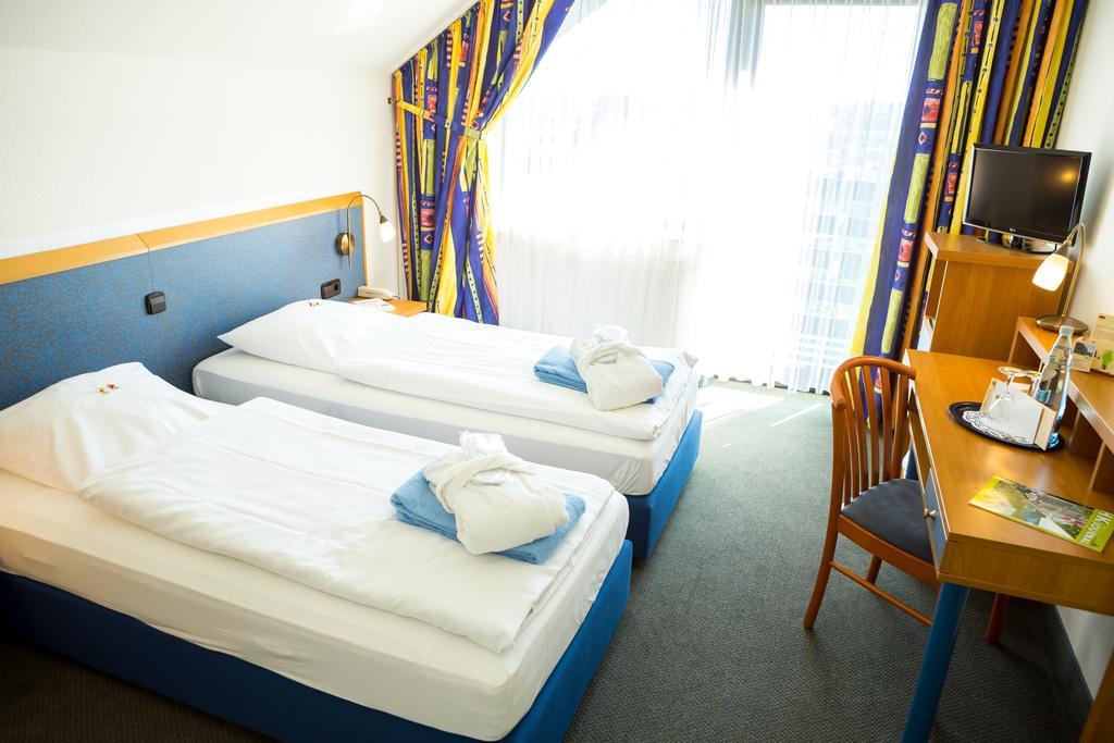 Wohlfuehlhotel Der Jaegerhof Willebadessen Экстерьер фото